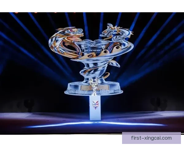粤超联赛最新赛季全面解析球队战绩球员表现与未来发展趋势